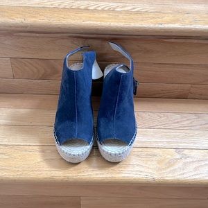 Kenneth Cole Navy Suede Open Toes Espadrille Size 7M